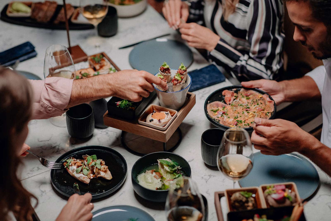 LENZ - Social Dining